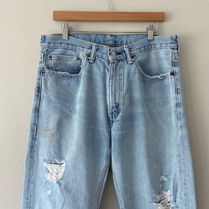 Perfectly worn in vintage 505 Levi’s 💙